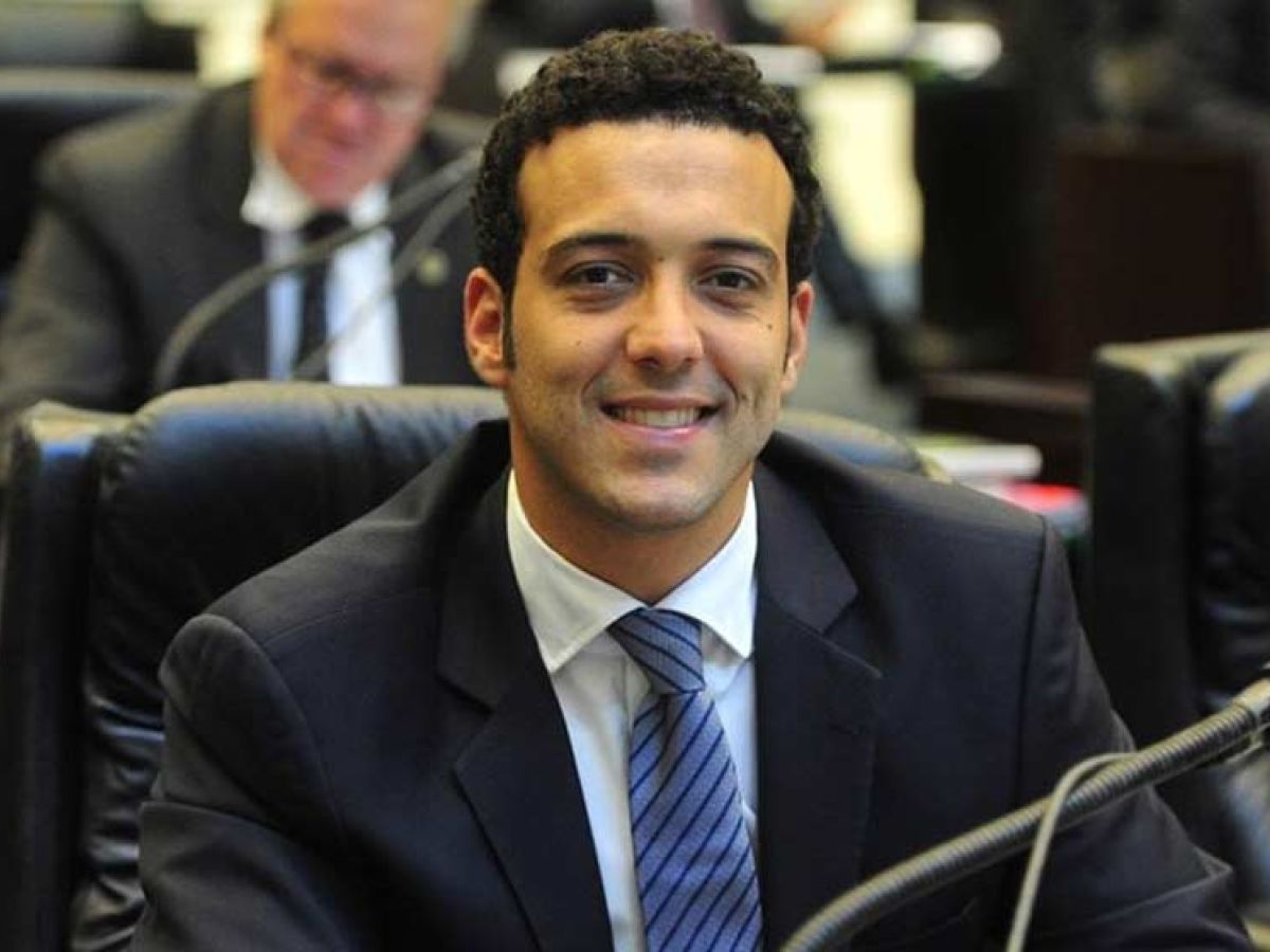 Biografia e legado: Deputado Bernardo Ribas Carli